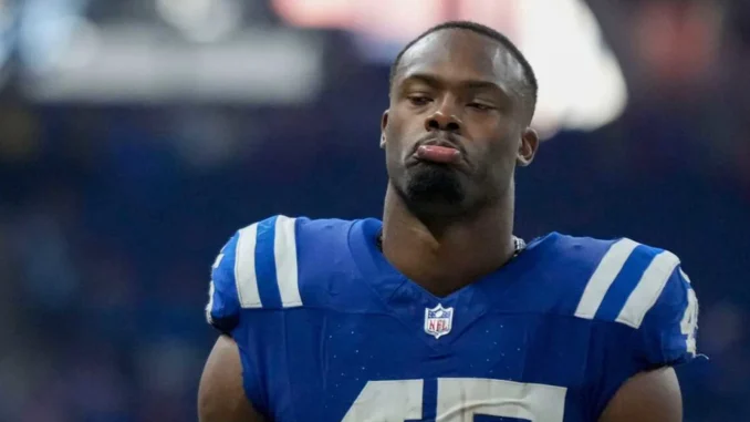 indianapolis-colts-linebacker-ej-speed-45-walks