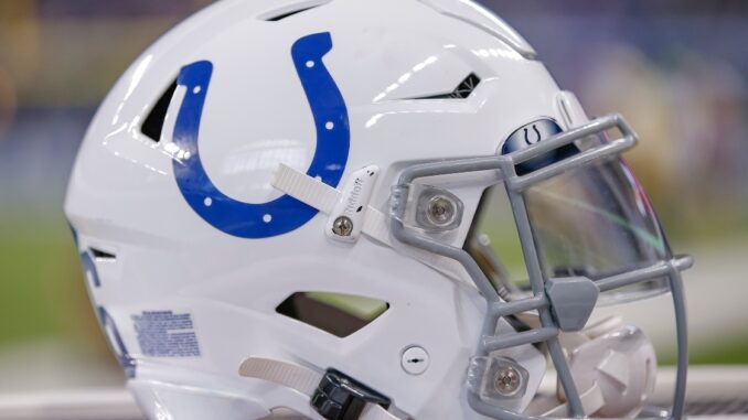 colts-helmet