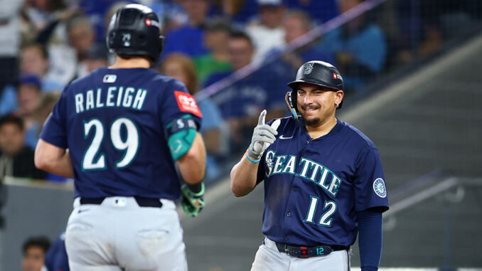 seattle-mariners-josh-naylor-point-cal-raleigh-getty-900