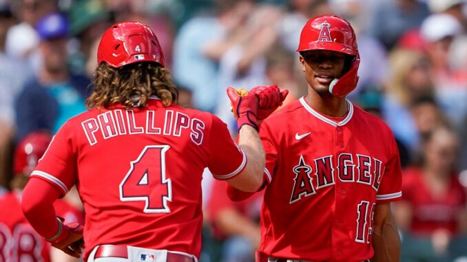 angels_mariners_ca_0913_AP23256762873122